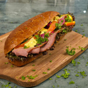 Baguette med rostbiff och vår egen remouladsås